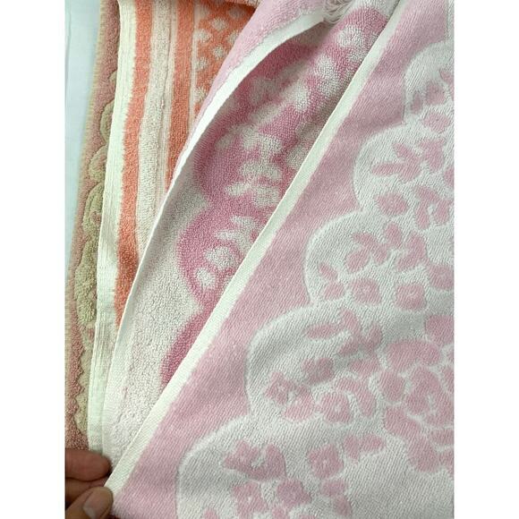 VTG Lot 4 Retro Floral Pink Hand Towels Canon 60s 70s Fringe Reversible - Picture 11 of 14